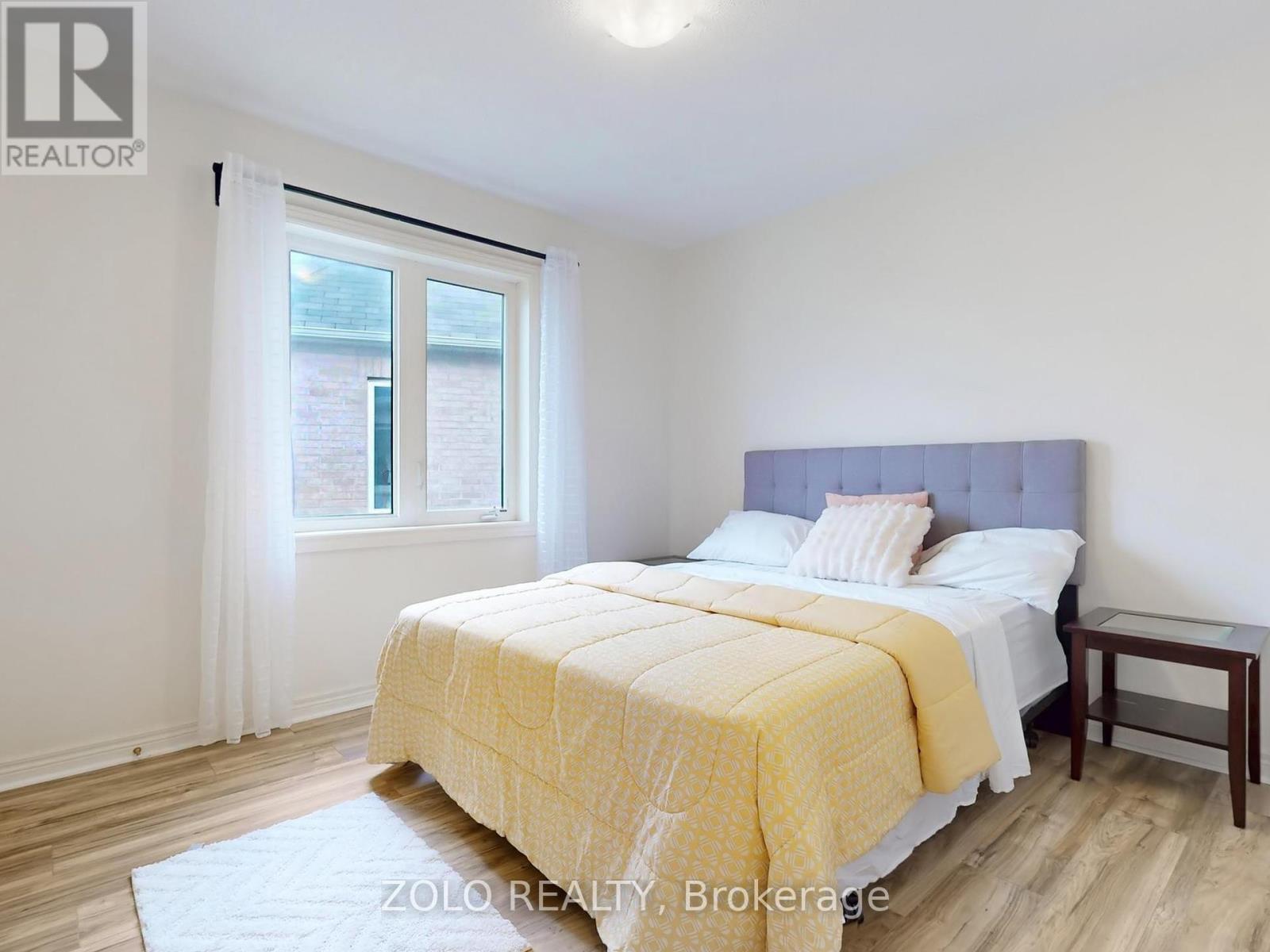 42 Foxberry Road, East Gwillimbury, Ontario  L9N 0P6 - Photo 18 - N12429209