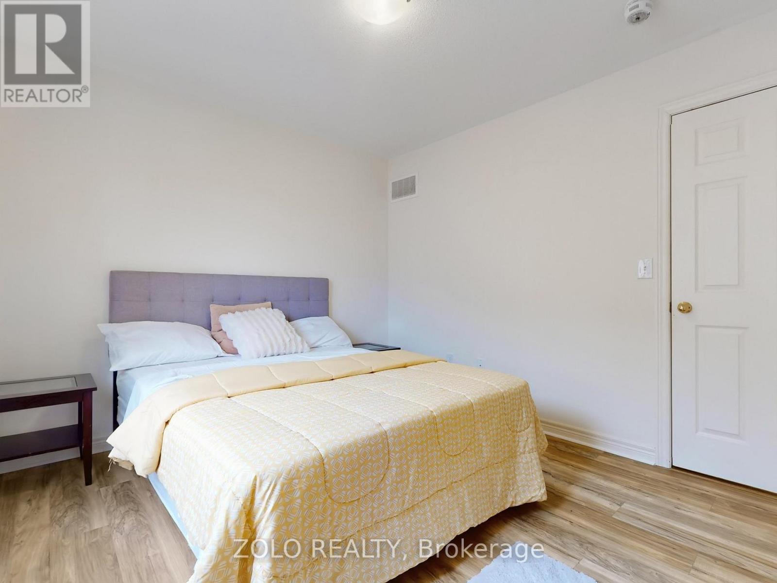 42 Foxberry Road, East Gwillimbury, Ontario  L9N 0P6 - Photo 19 - N12429209