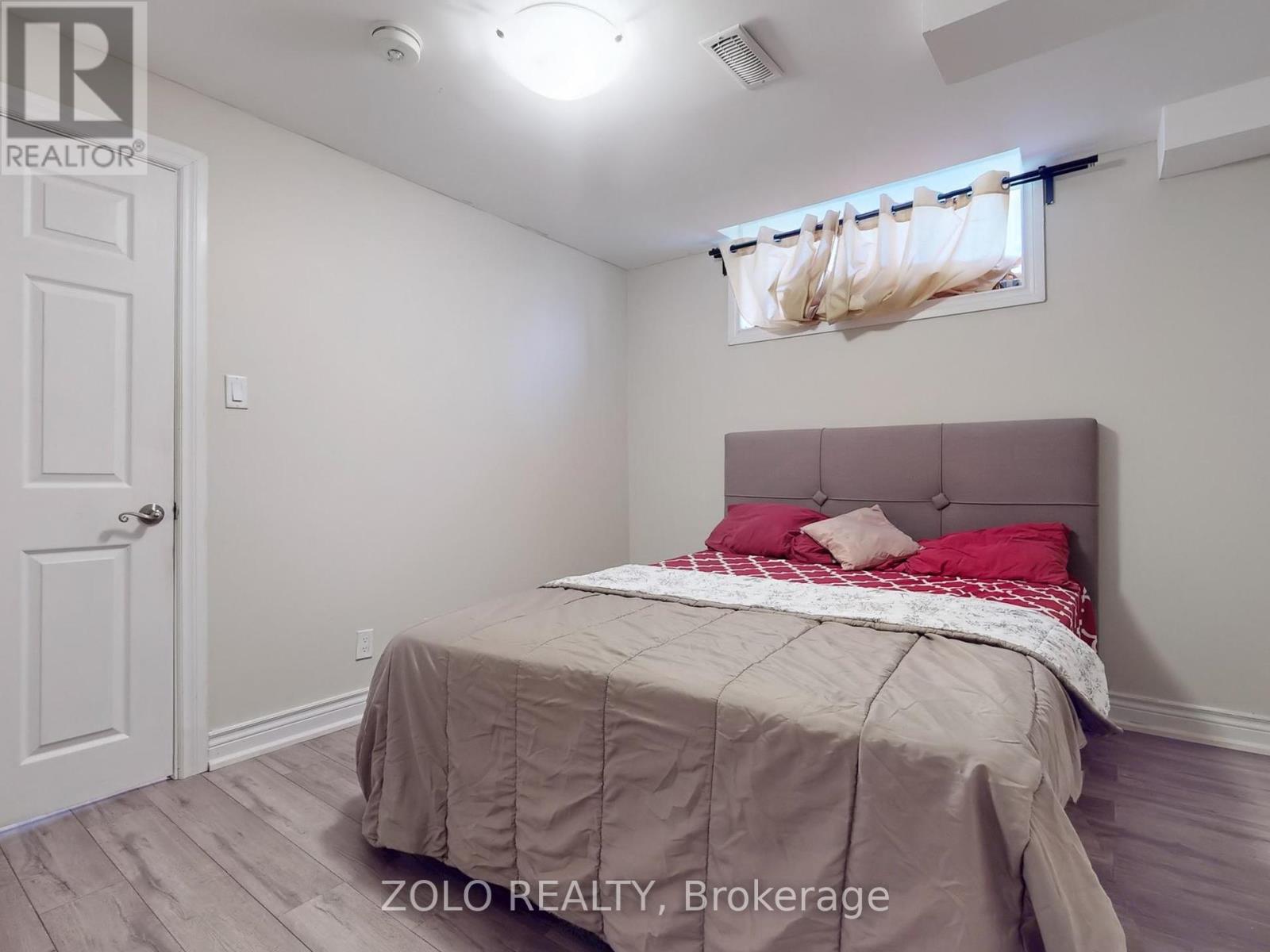 42 Foxberry Road, East Gwillimbury, Ontario  L9N 0P6 - Photo 38 - N12429209