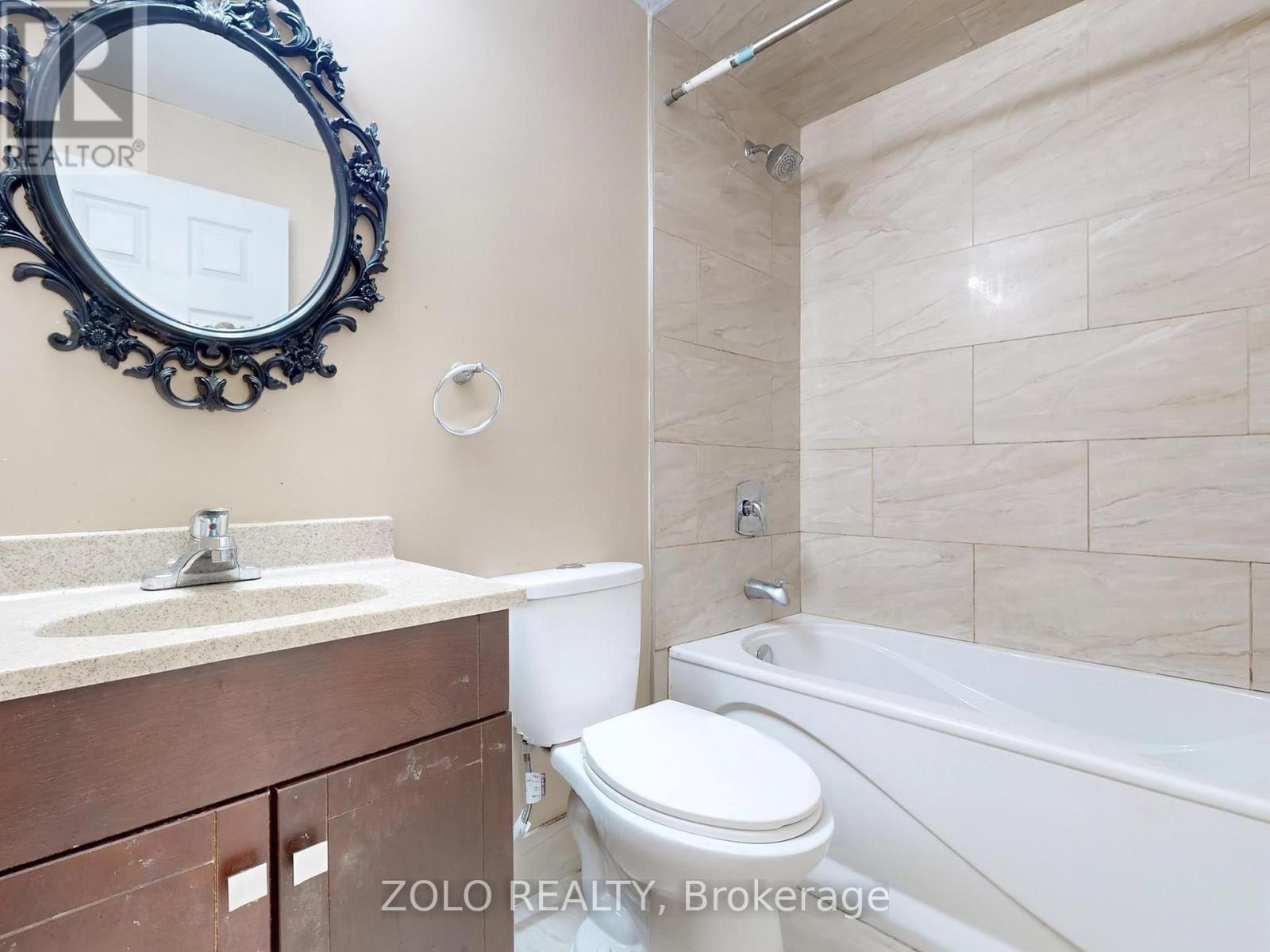 42 Foxberry Road, East Gwillimbury, Ontario  L9N 0P6 - Photo 39 - N12429209