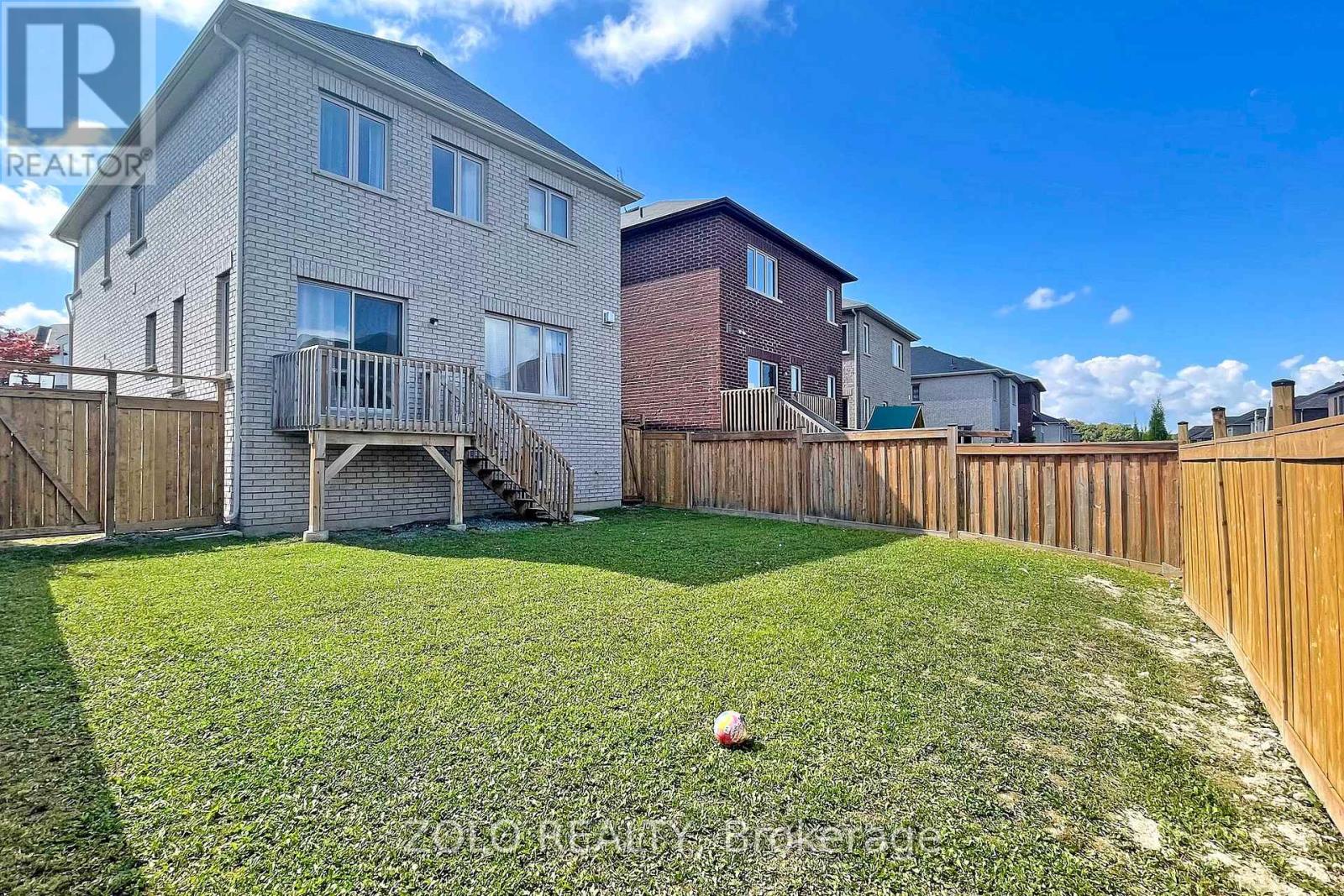 42 Foxberry Road, East Gwillimbury, Ontario  L9N 0P6 - Photo 40 - N12429209