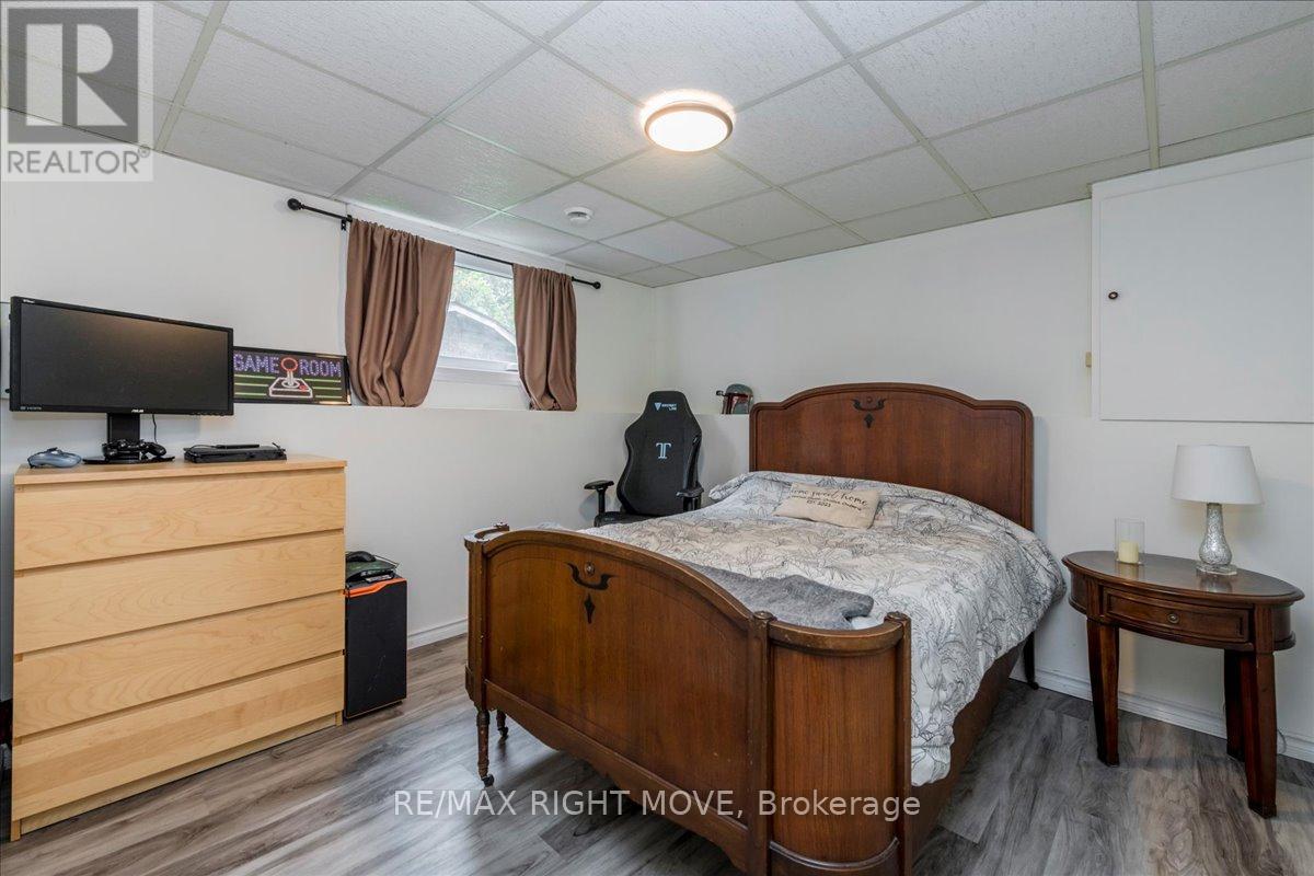 64 Second Street, Orillia, Ontario  L3V 4B4 - Photo 23 - S12429136
