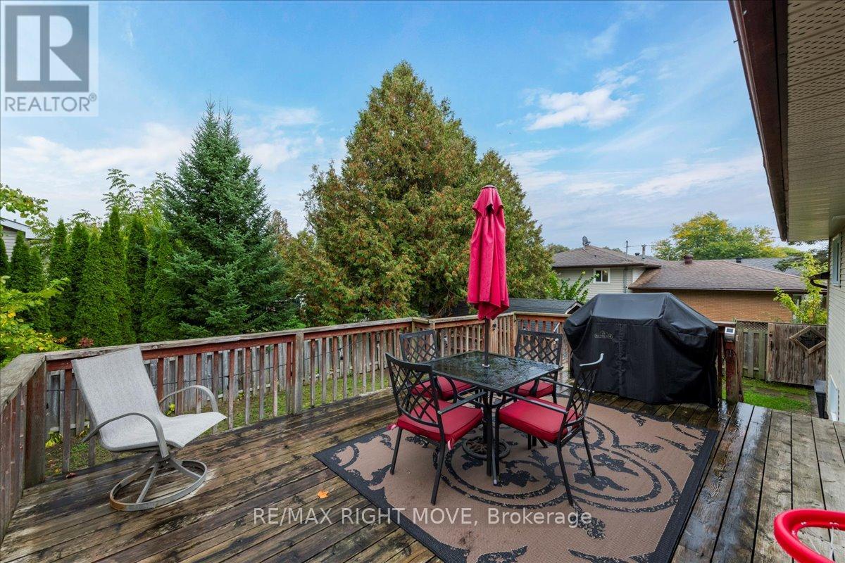 64 Second Street, Orillia, Ontario  L3V 4B4 - Photo 26 - S12429136