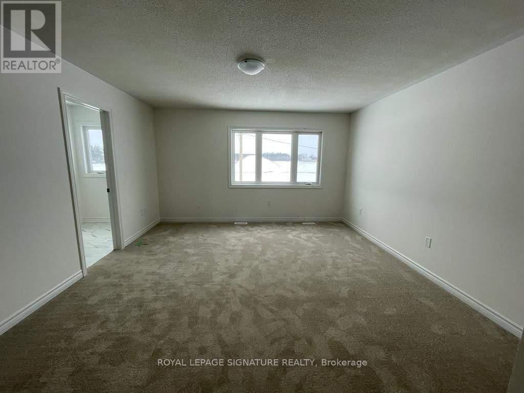 41 Greer Street, Barrie, Ontario  L9J 0R5 - Photo 3 - S12429138