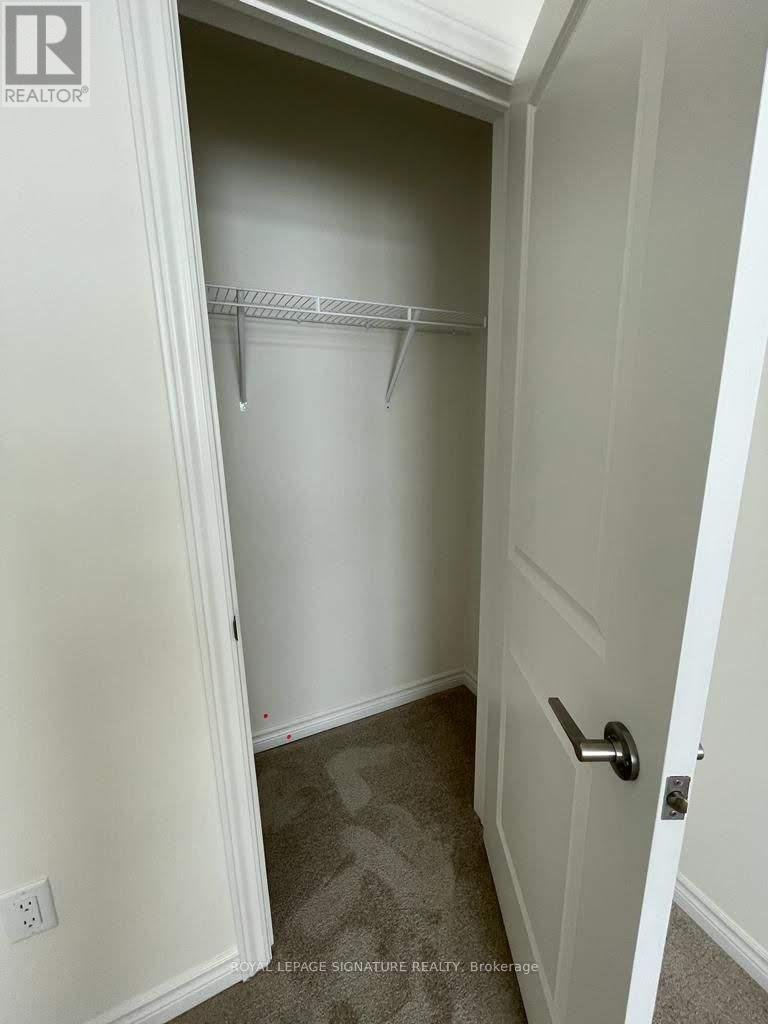 41 Greer Street, Barrie, Ontario  L9J 0R5 - Photo 7 - S12429138