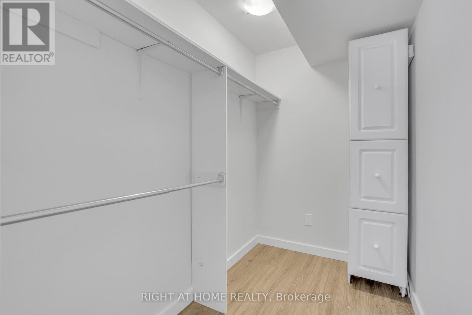 192 Edgehill (Lower) Drive, Barrie, Ontario  L4N 1M1 - Photo 17 - S12429146
