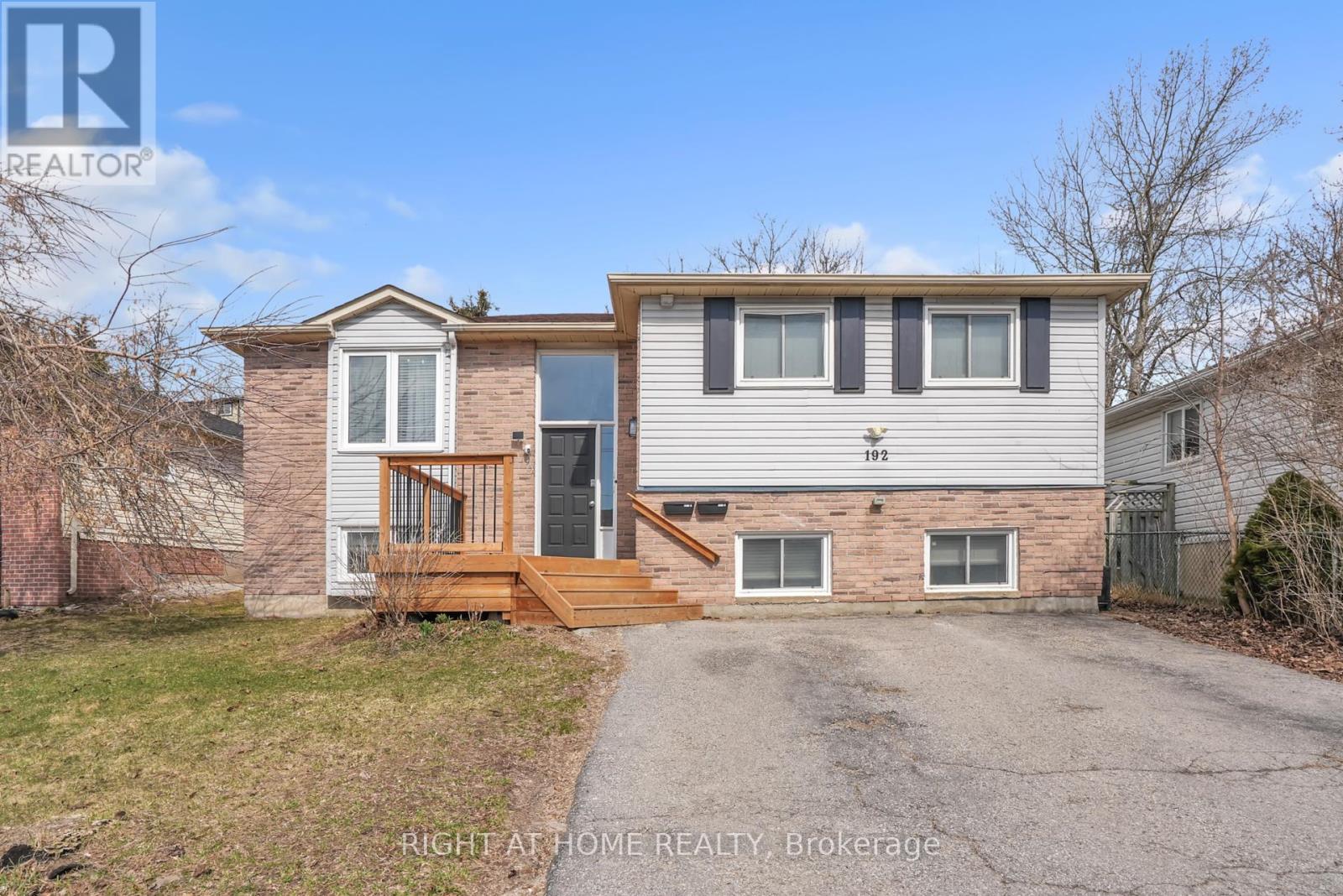 192 Edgehill (Upper) Drive, Barrie, Ontario  L4N 1M1 - Photo 1 - S12429192