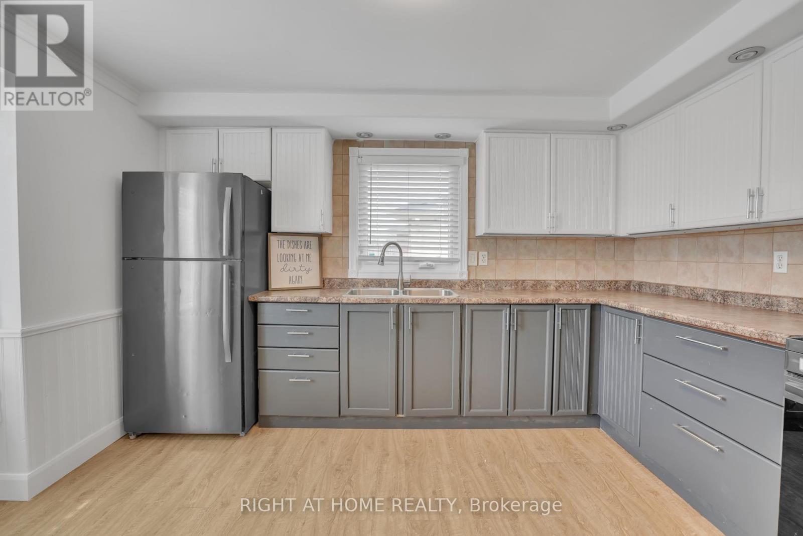 192 Edgehill (Upper) Drive, Barrie, Ontario  L4N 1M1 - Photo 12 - S12429192
