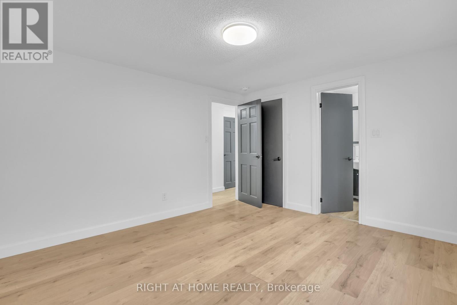192 Edgehill (Upper) Drive, Barrie, Ontario  L4N 1M1 - Photo 17 - S12429192