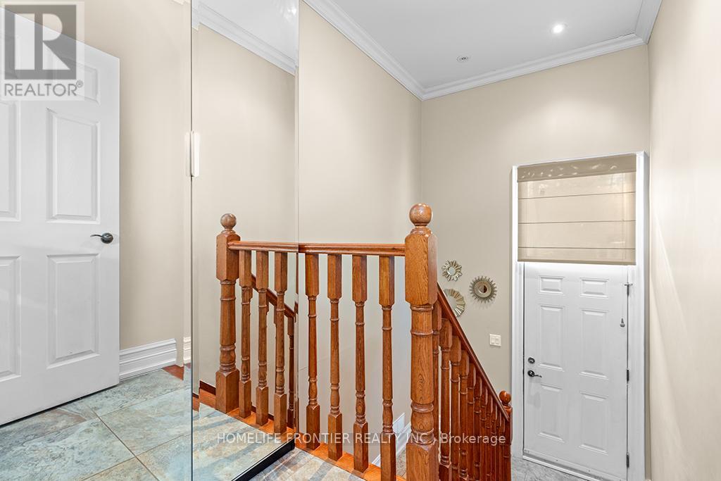 55 Homewood Avenue, Wasaga Beach, Ontario  L9Z 2M2 - Photo 28 - S12429259
