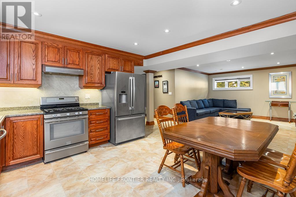 55 Homewood Avenue, Wasaga Beach, Ontario  L9Z 2M2 - Photo 30 - S12429259