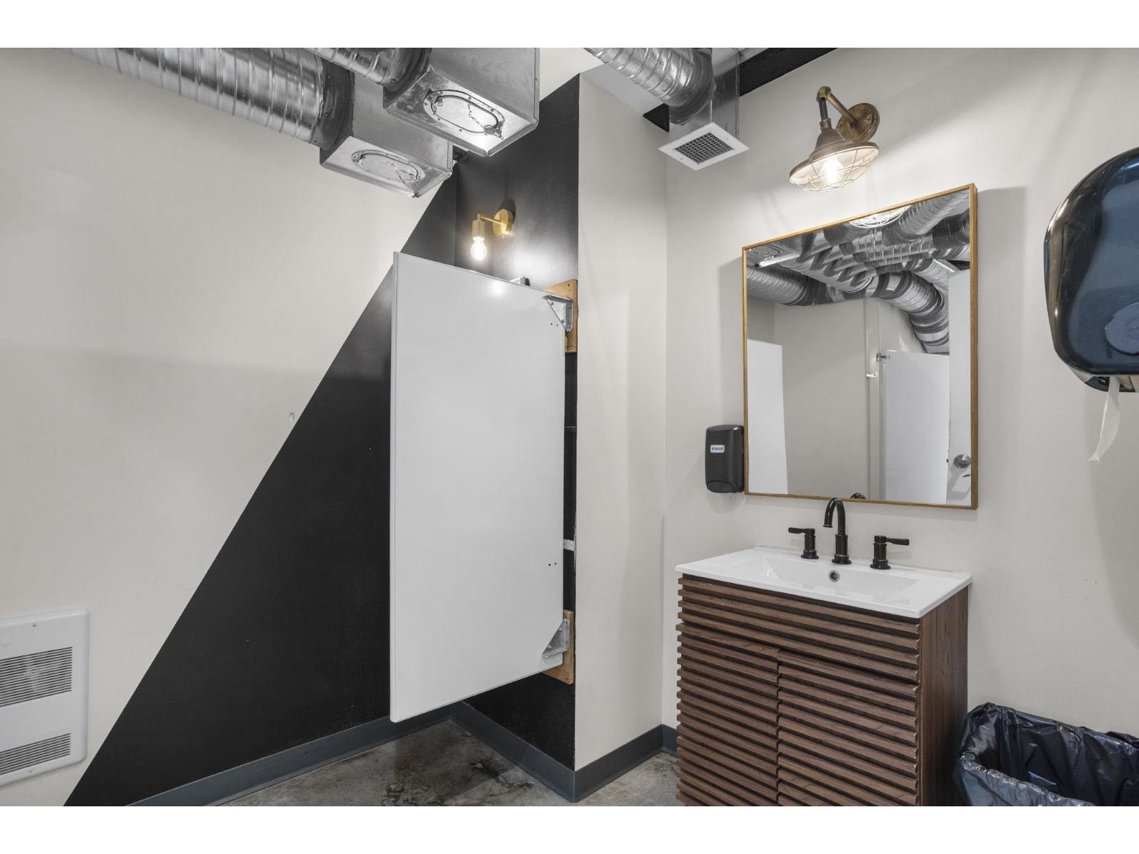 33211 N Railway Avenue, Mission, British Columbia  V2V 1E4 - Photo 25 - C8072554