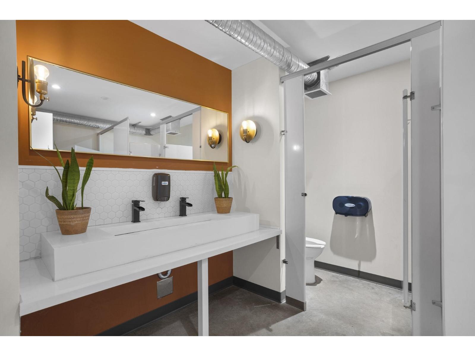 33211 N Railway Avenue, Mission, British Columbia  V2V 1E4 - Photo 24 - C8072554