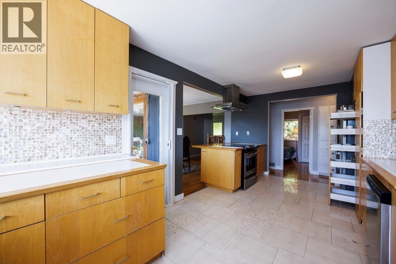 1249 Nepal Crescent, West Vancouver, British Columbia  V7T 2H4 - Photo 10 - R3052184