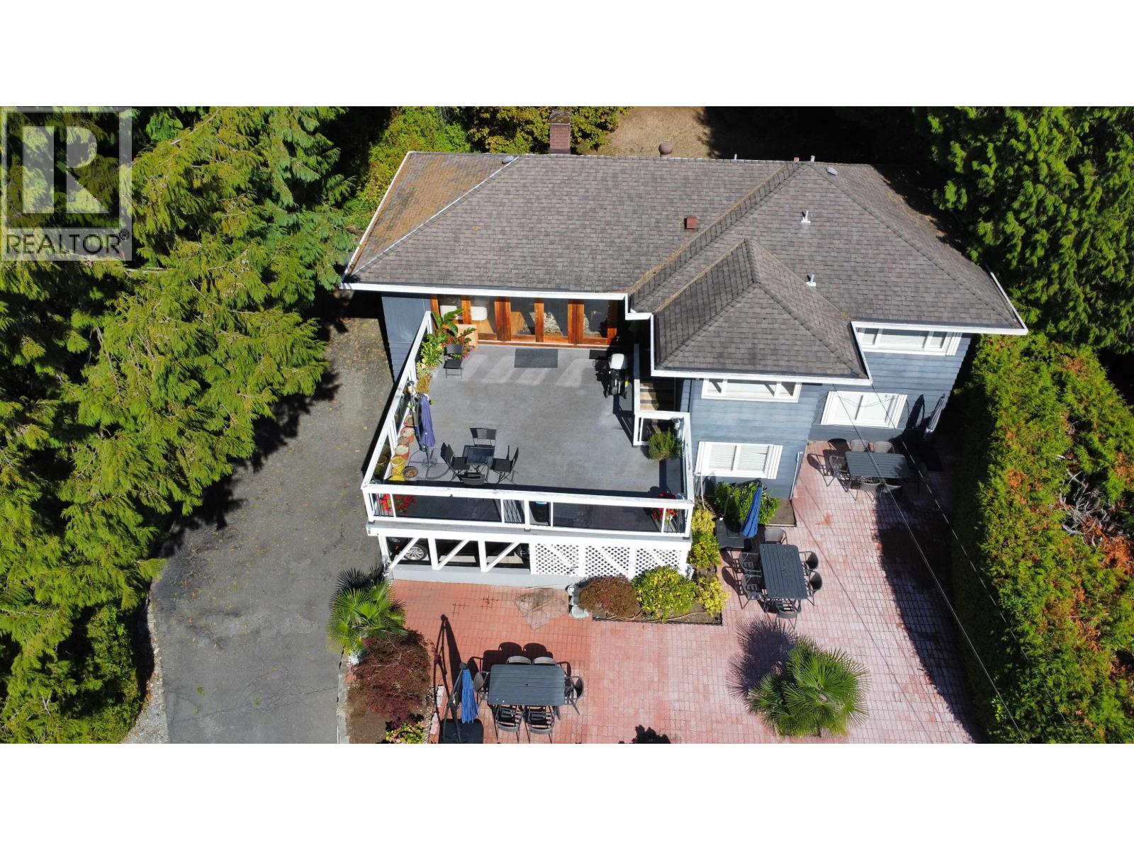 1249 Nepal Crescent, West Vancouver, British Columbia  V7T 2H4 - Photo 3 - R3052184
