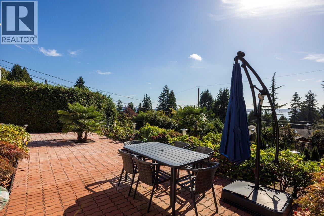 1249 Nepal Crescent, West Vancouver, British Columbia  V7T 2H4 - Photo 36 - R3052184