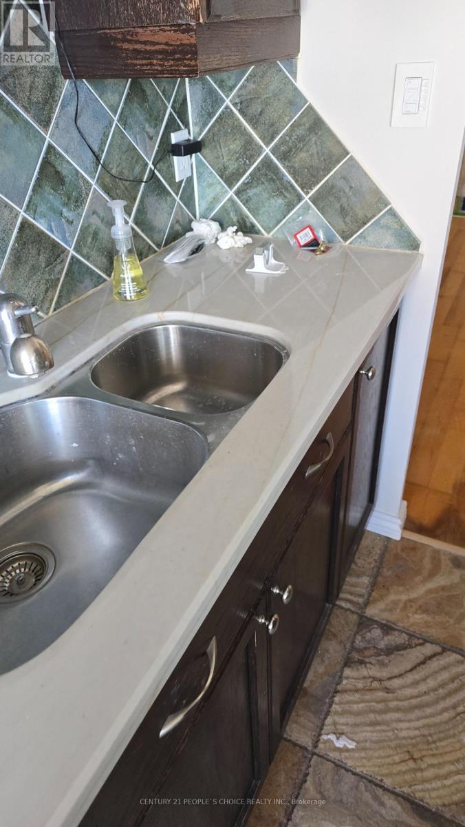 2604 - 633 Bay Street, Toronto, Ontario  M5G 2G4 - Photo 5 - C12411881