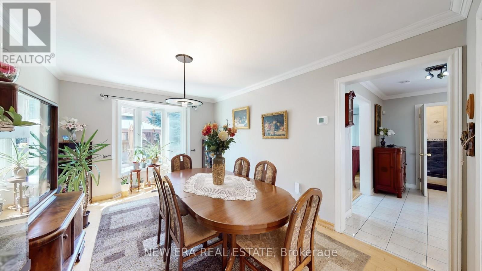 1380 Daniel Creek Road, Mississauga, Ontario  L5V 1V3 - Photo 16 - W12428814