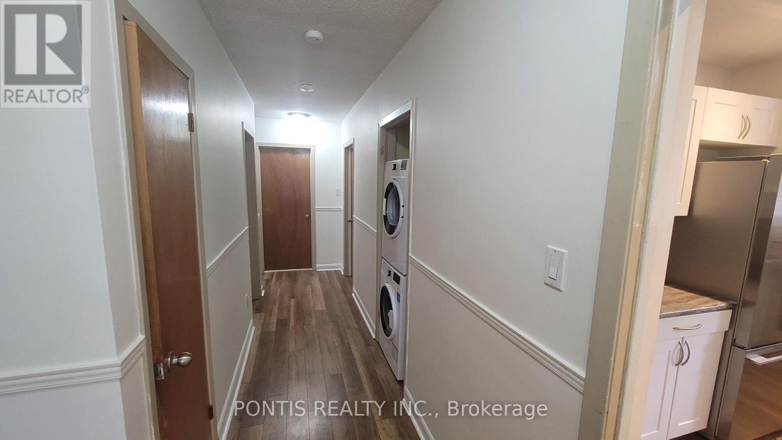 83 Denison Avenue, Brampton, Ontario  L6X 1E9 - Photo 4 - W12424236