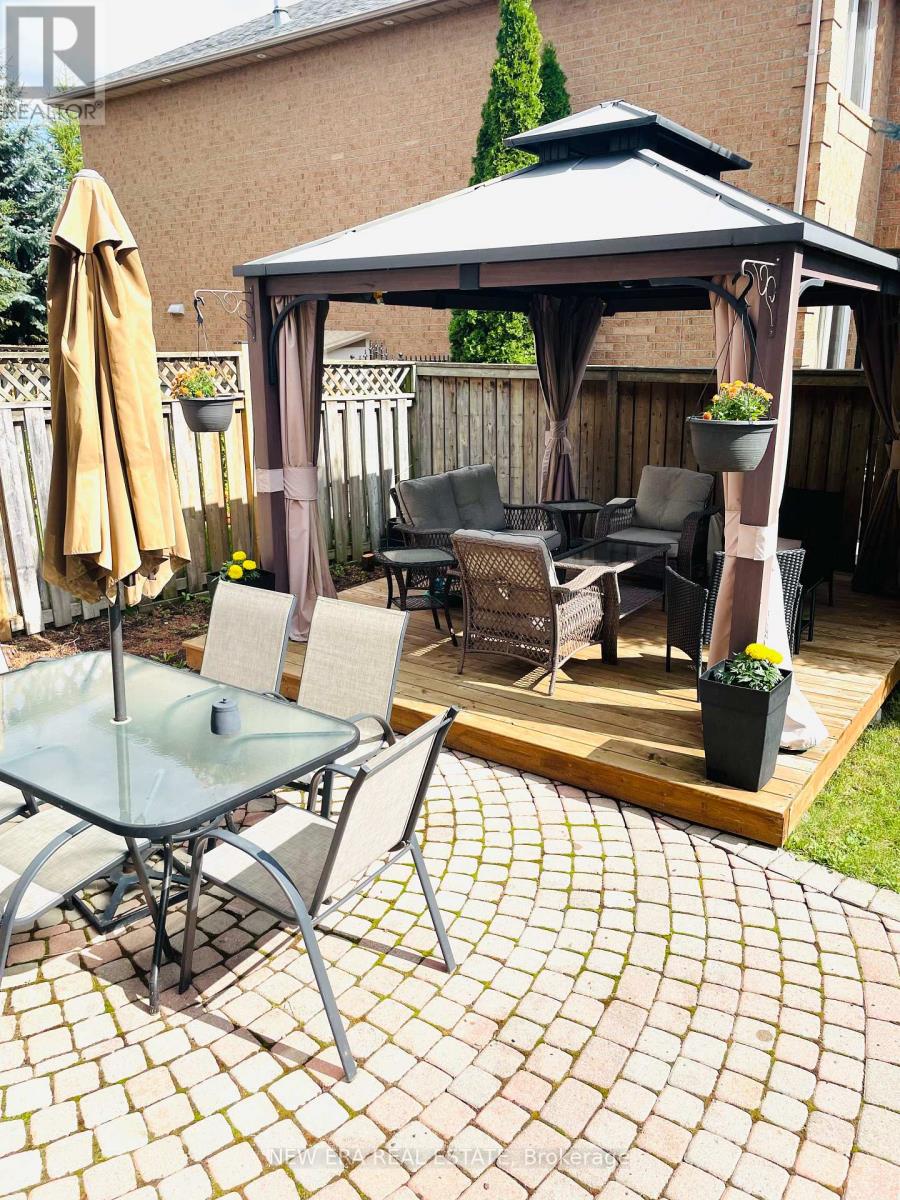 1380 Daniel Creek Road, Mississauga, Ontario  L5V 1V3 - Photo 42 - W12428814