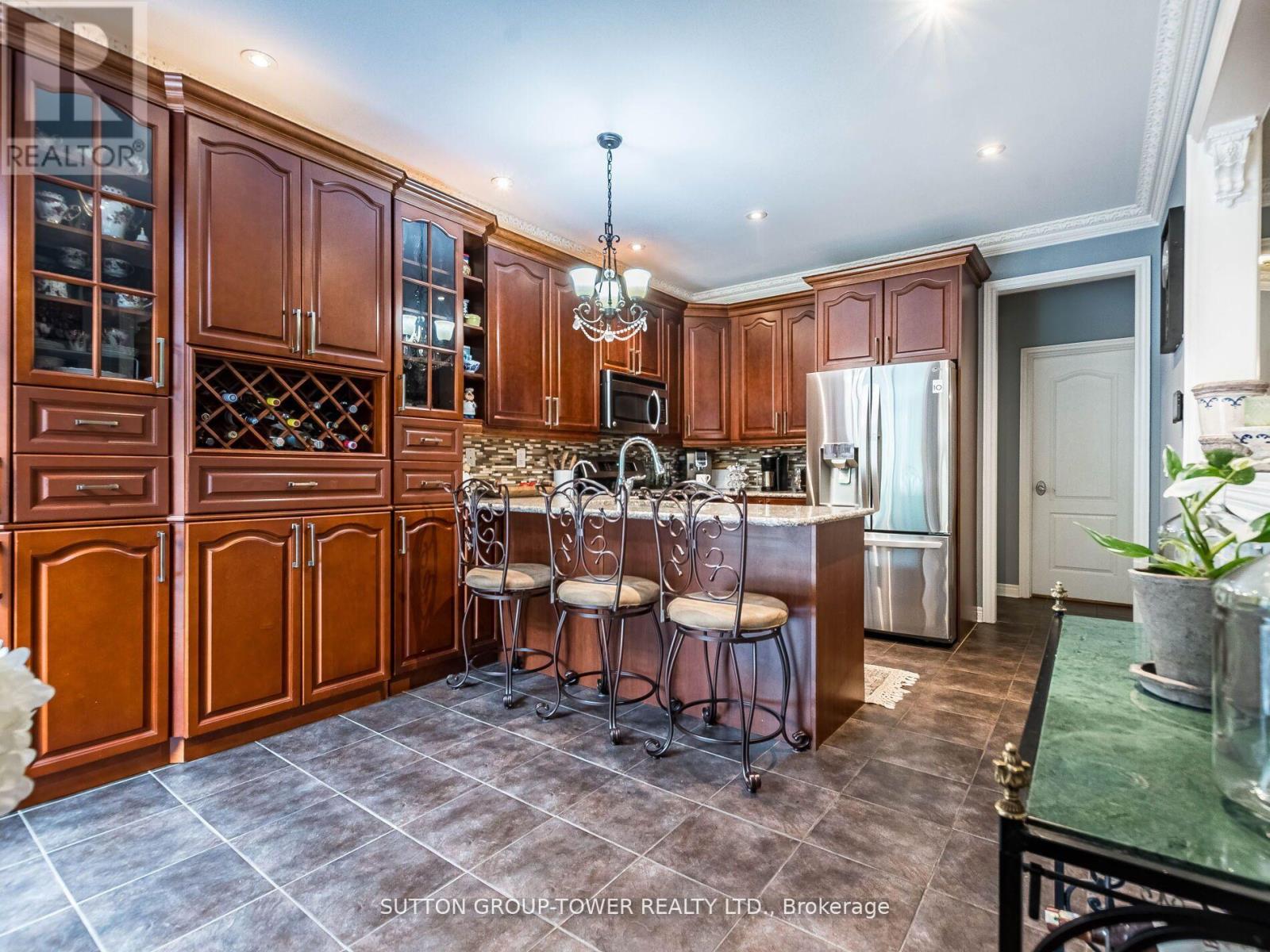 5224 Churchill Meadows Boulevard, Mississauga, Ontario  L5M 8C1 - Photo 10 - W12429223