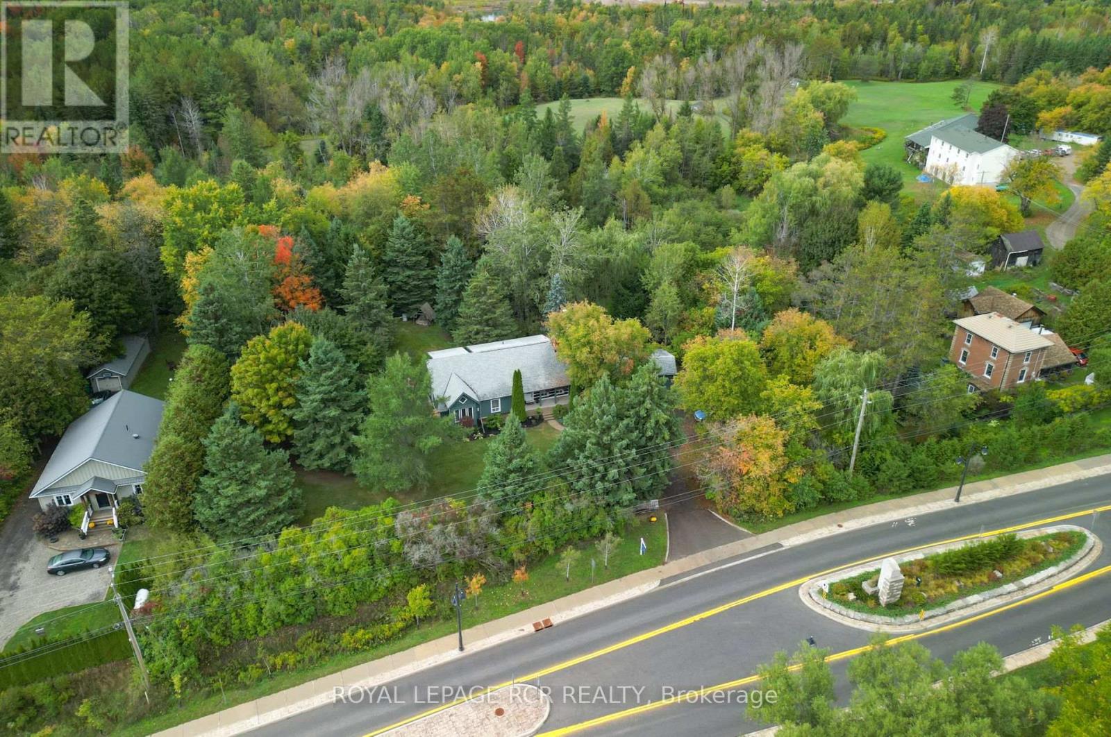 1762 Queen Street, Caledon, Ontario  L7K 2N6 - Photo 38 - W12429238