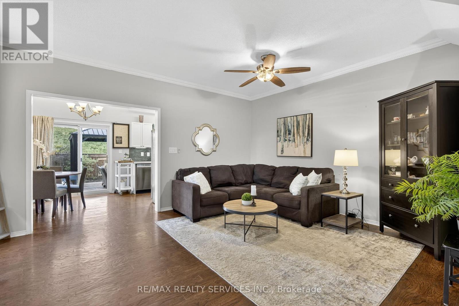 12 Hesketh Court, Caledon, Ontario  L7C 1C6 - Photo 8 - W12429248