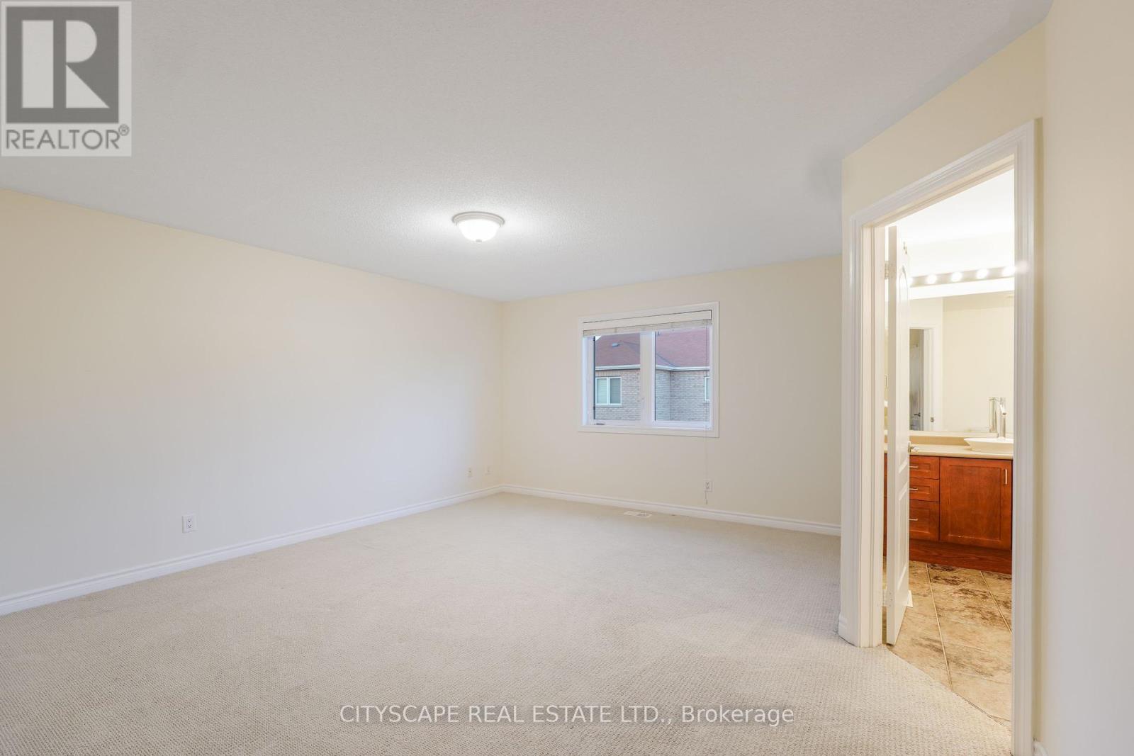 5515 Challenger Drive, Mississauga, Ontario  L5M 0G9 - Photo 30 - W12429252