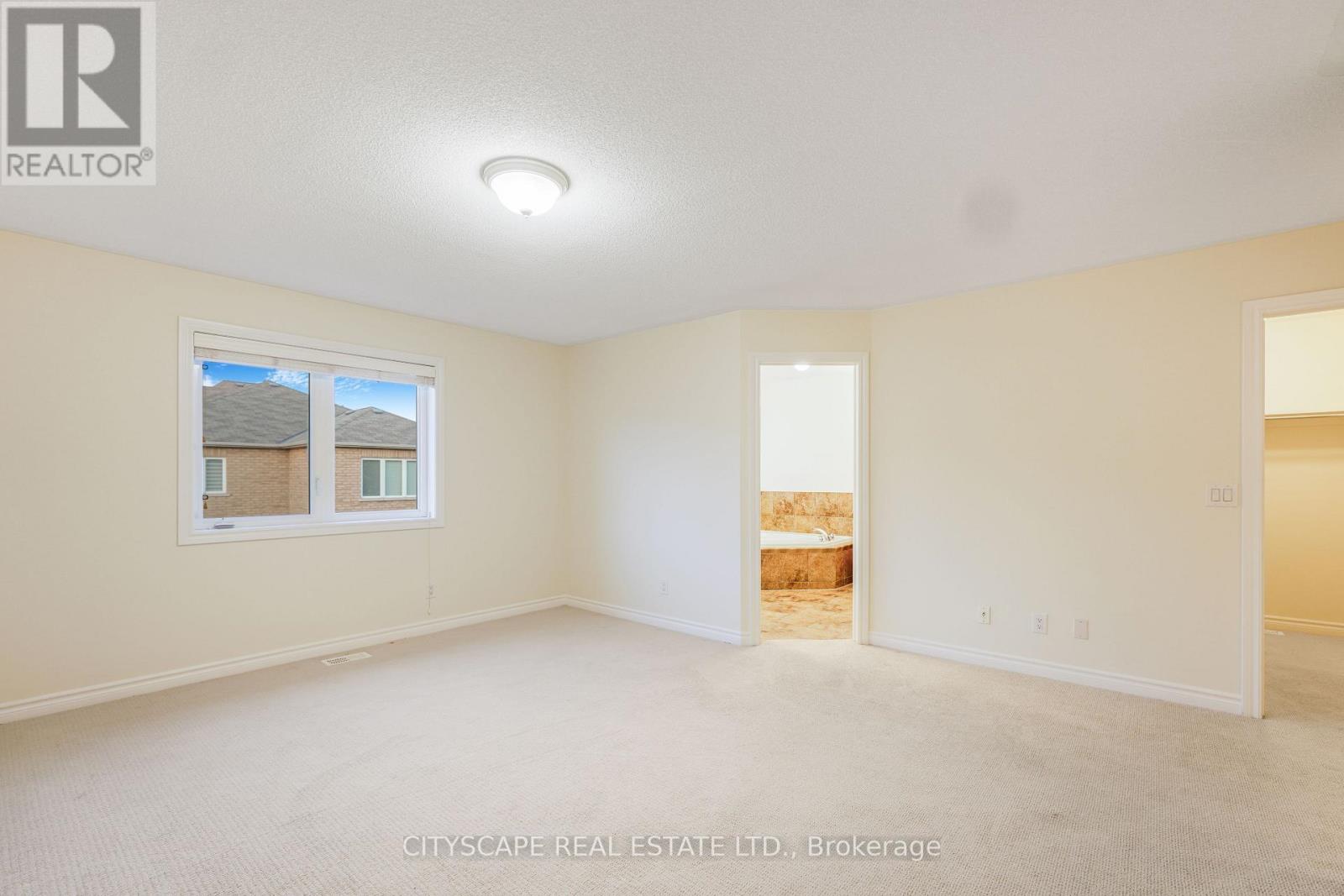 5515 Challenger Drive, Mississauga, Ontario  L5M 0G9 - Photo 31 - W12429252