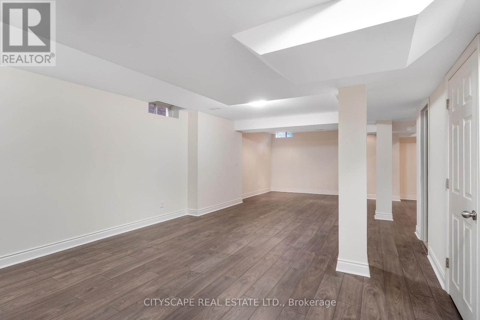 5515 Challenger Drive, Mississauga, Ontario  L5M 0G9 - Photo 39 - W12429252