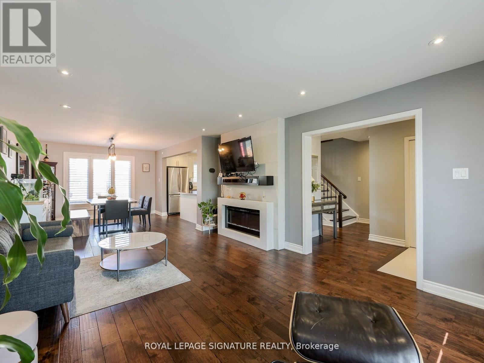281 Mcgill Street, Mississauga, Ontario  L5A 1V3 - Photo 16 - W12429263