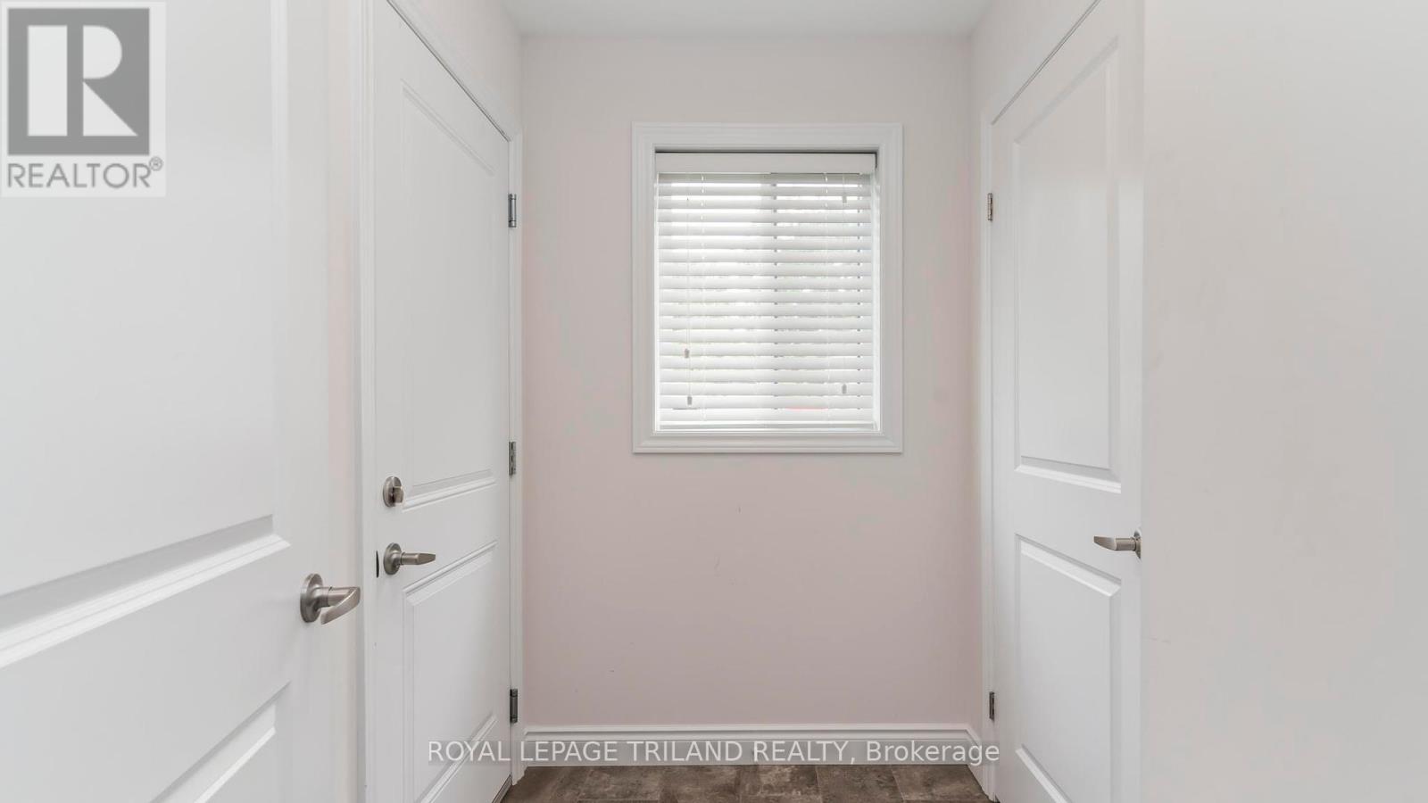 16 Kendell Lane, Ingersoll, Ontario  N5C 0B7 - Photo 17 - X12429318