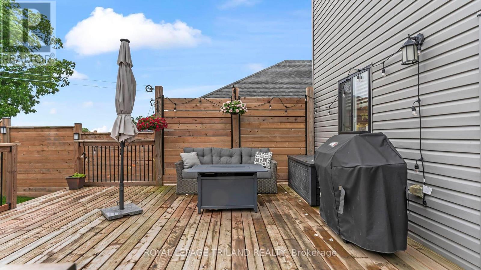16 Kendell Lane, Ingersoll, Ontario  N5C 0B7 - Photo 32 - X12429318