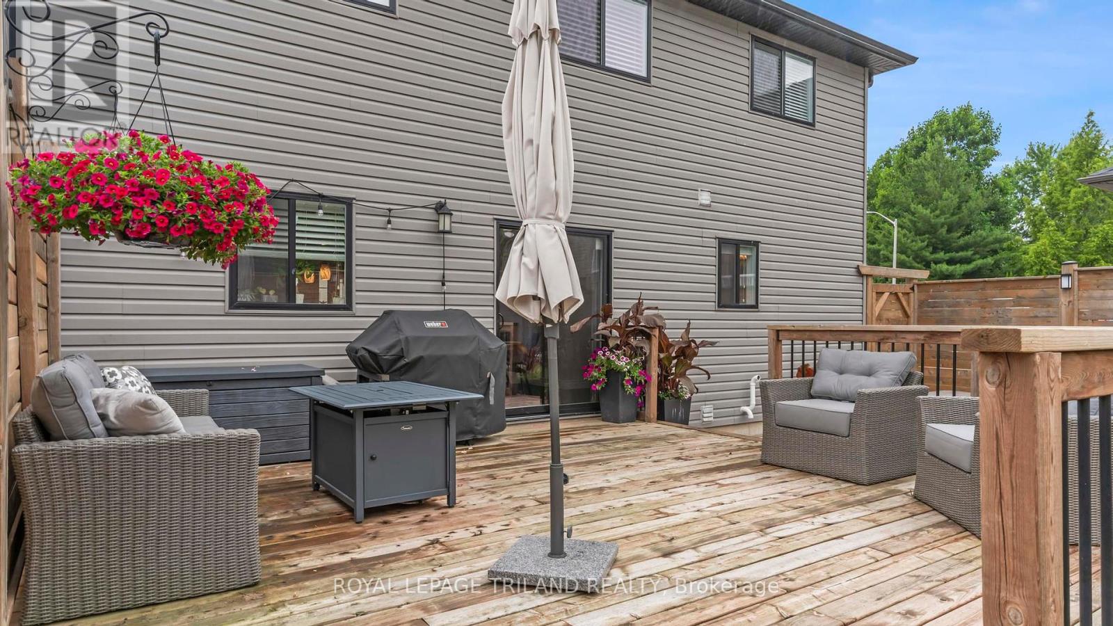 16 Kendell Lane, Ingersoll, Ontario  N5C 0B7 - Photo 33 - X12429318