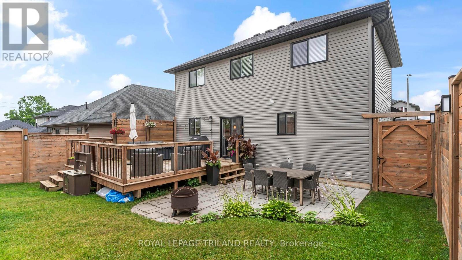 16 Kendell Lane, Ingersoll, Ontario  N5C 0B7 - Photo 37 - X12429318