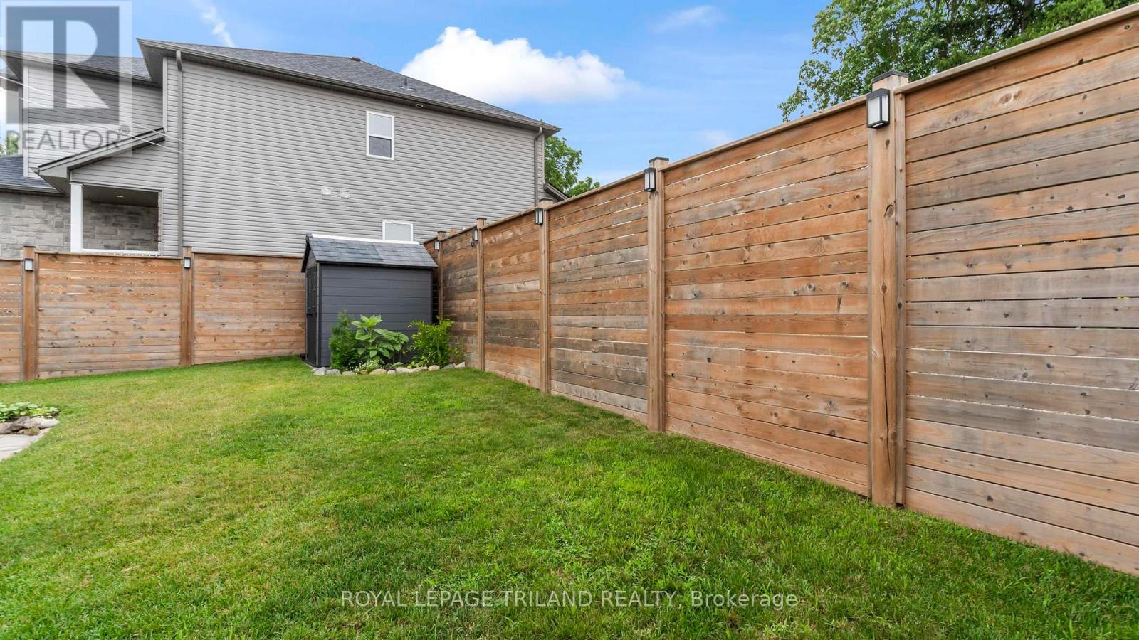 16 Kendell Lane, Ingersoll, Ontario  N5C 0B7 - Photo 39 - X12429318