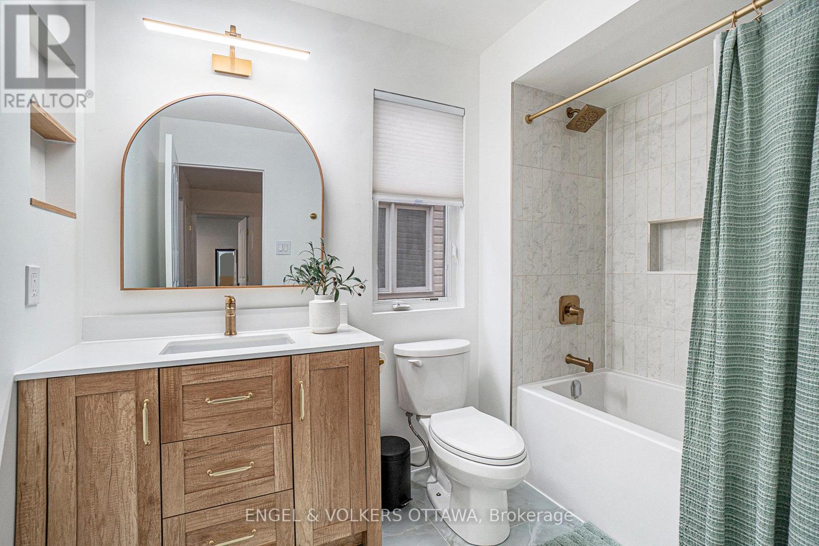 2399 Glandriel Crescent, Ottawa, Ontario  K4A 4T1 - Photo 17 - X12429301