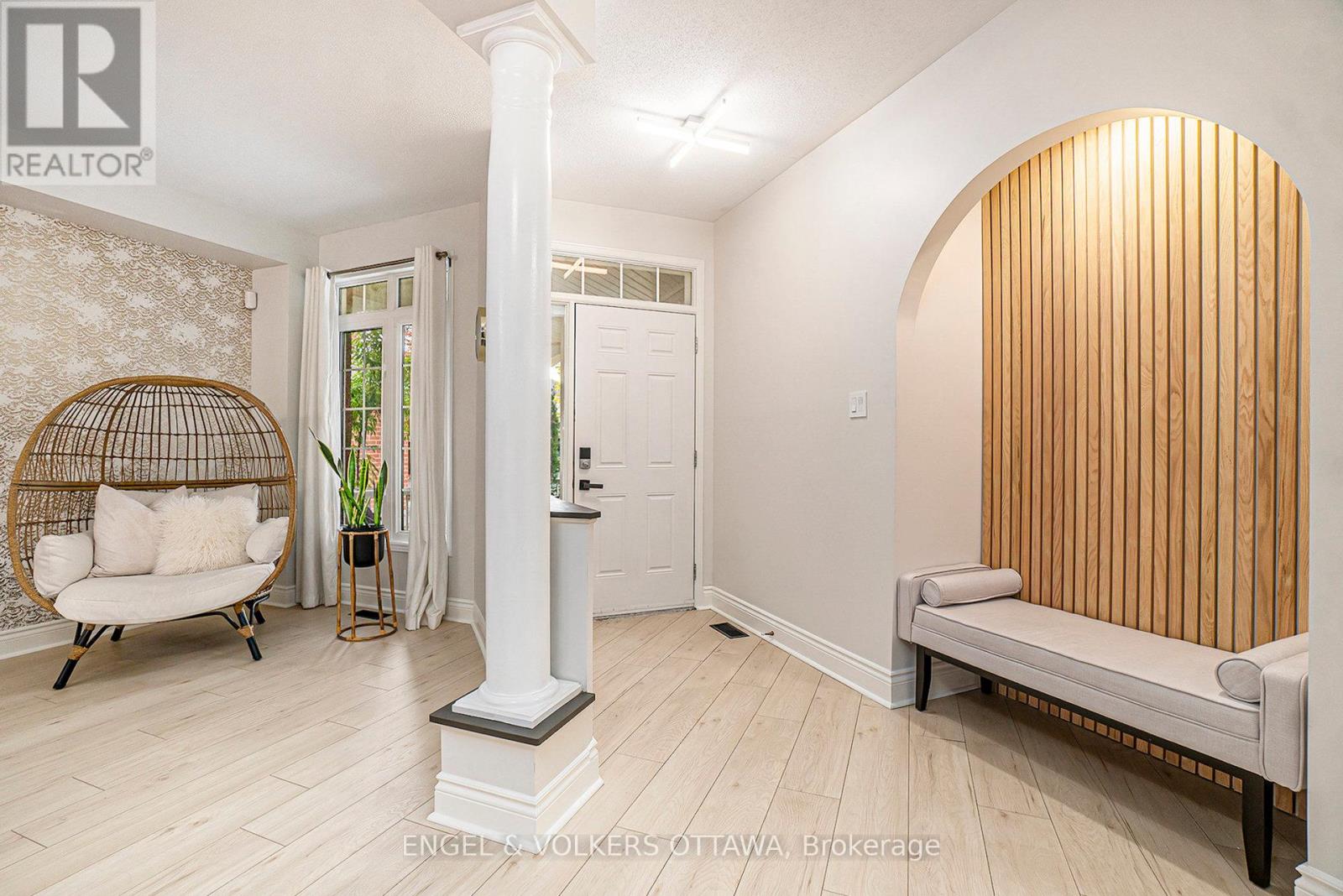2399 Glandriel Crescent, Ottawa, Ontario  K4A 4T1 - Photo 2 - X12429301