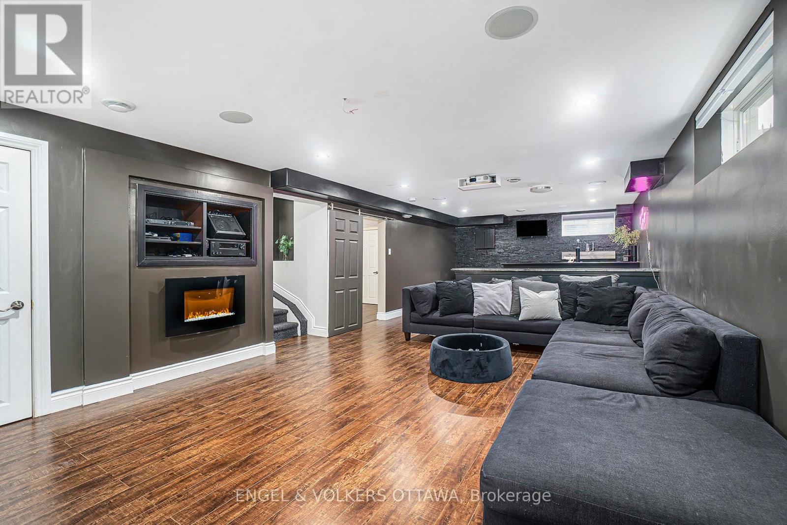 2399 Glandriel Crescent, Ottawa, Ontario  K4A 4T1 - Photo 22 - X12429301