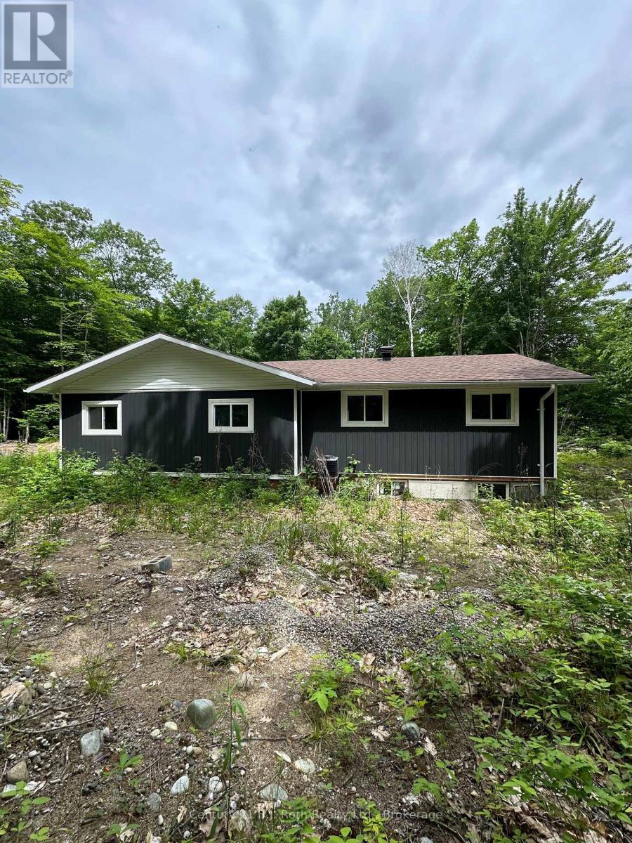 1 Waagosh Miikans Lane W, Christian Island 30, Ontario  L9M 0A9 - Photo 3 - S12429309