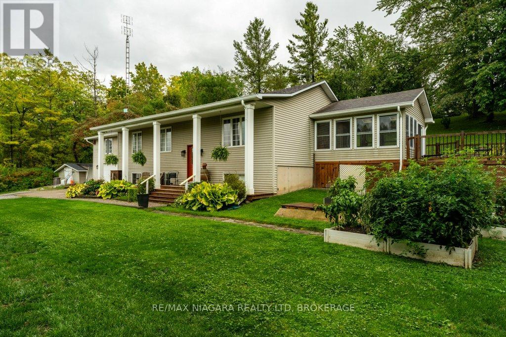 2300 King Street, Lincoln, Ontario  L2R 6P7 - Photo 2 - X12429278