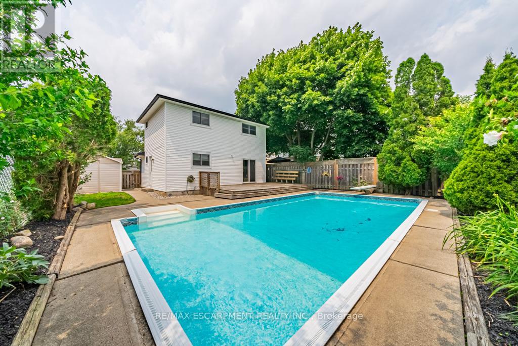 12 Quinlan Court, Hamilton, Ontario  L8W 1K1 - Photo 46 - X12429141