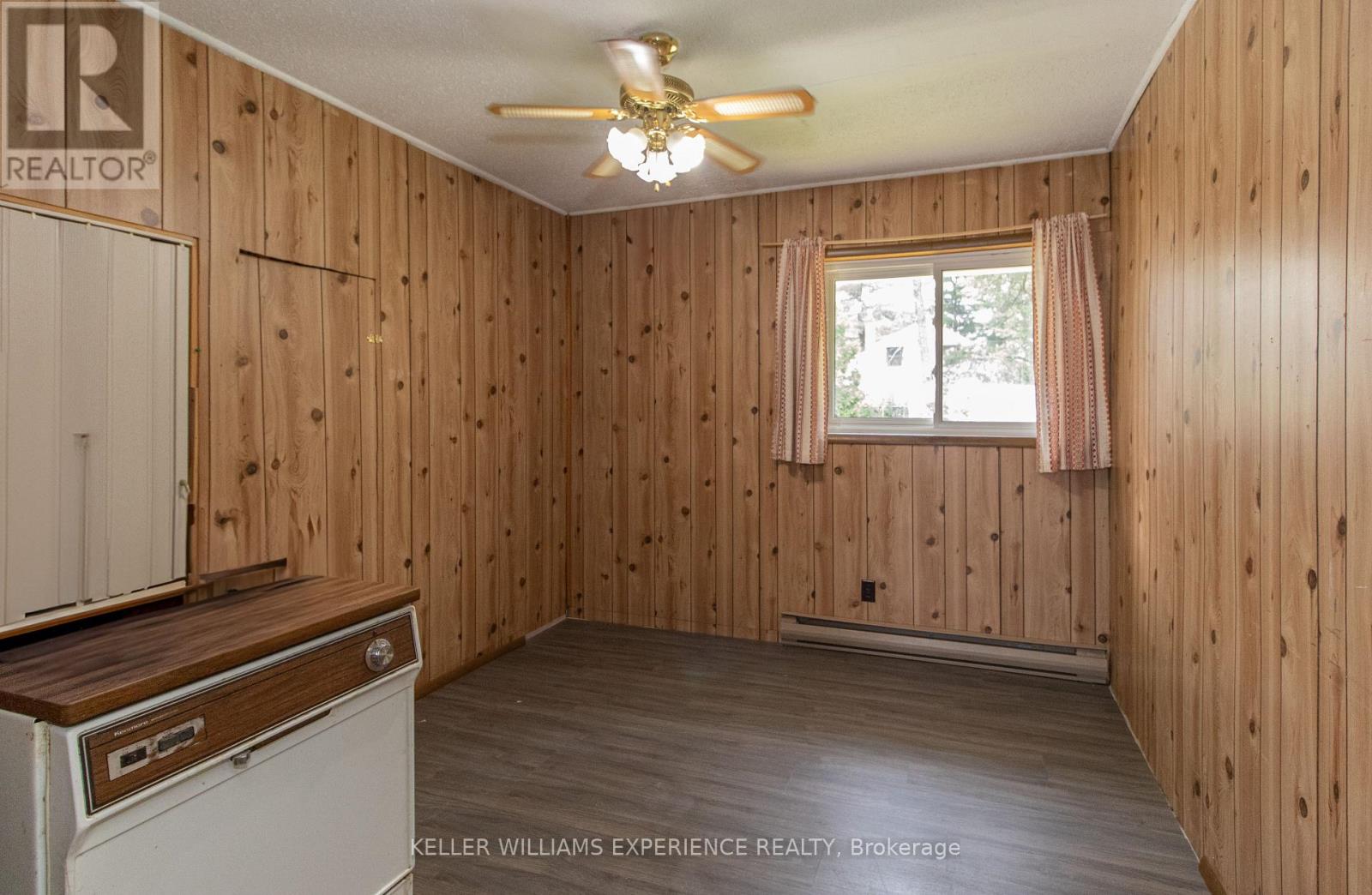 152 Ottawa Avenue, South River, Ontario  P0A 1X0 - Photo 16 - X12429149