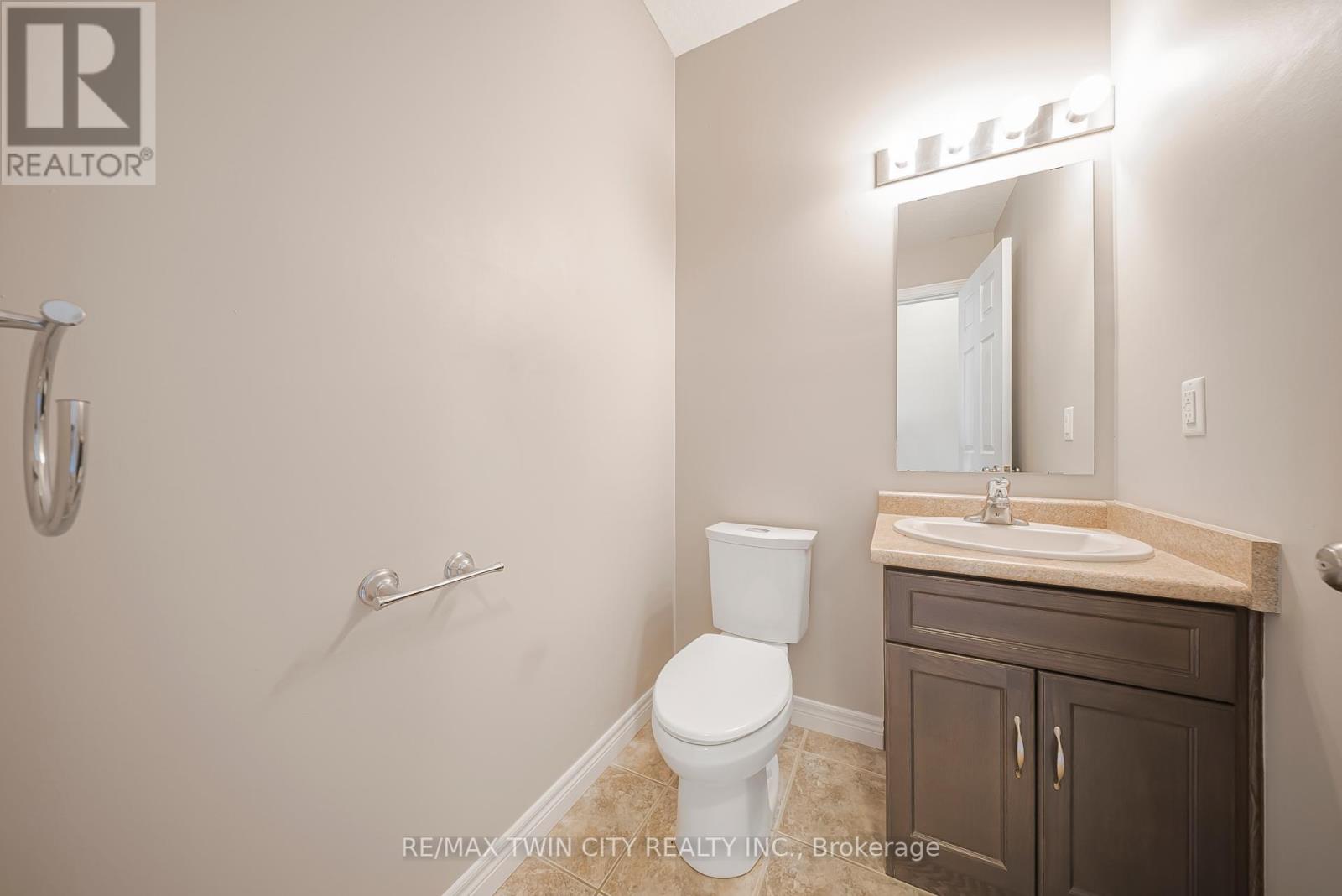 C - 1108 Fairway Road N, Kitchener, Ontario  N2A 0J3 - Photo 14 - X12429150