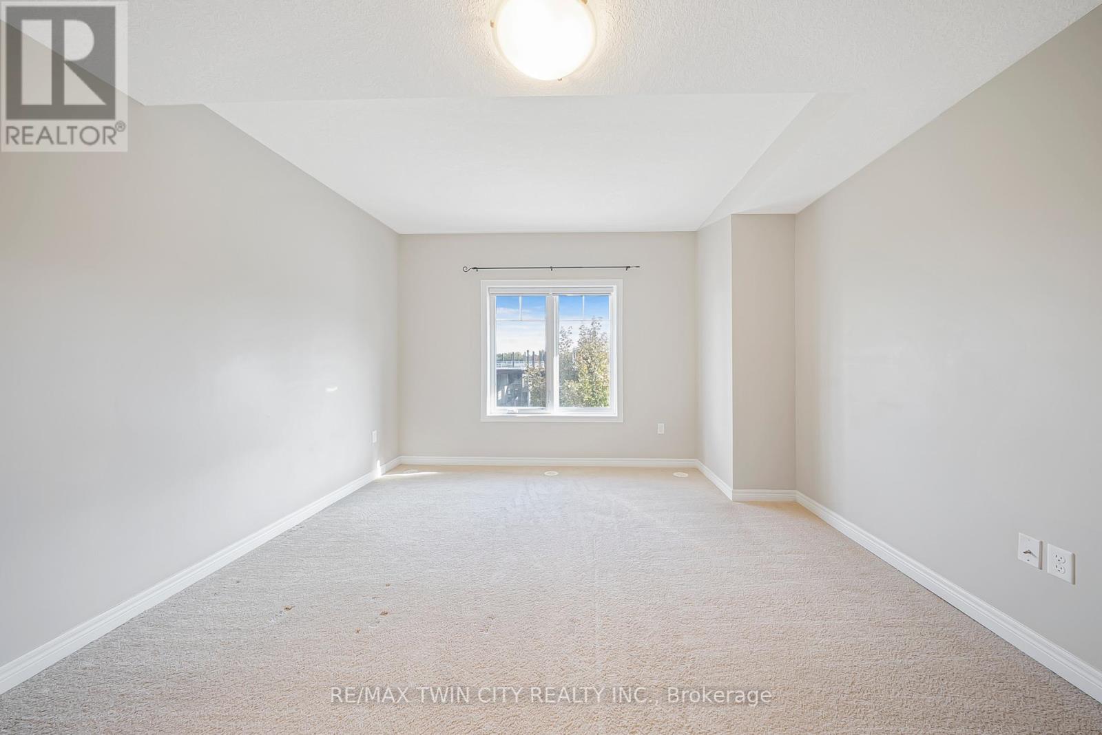 C - 1108 Fairway Road N, Kitchener, Ontario  N2A 0J3 - Photo 20 - X12429150