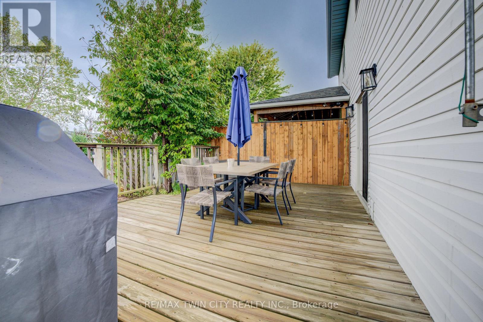 143 Dyer Court, Cambridge, Ontario  N3C 4B9 - Photo 20 - X12429165