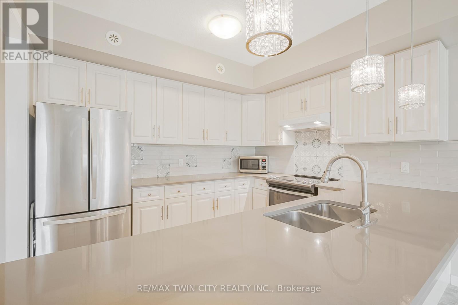 C - 1108 Fairway Road N, Kitchener, Ontario  N2A 0J3 - Photo 10 - X12429184