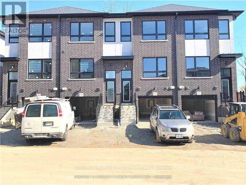 52 - 720 Grey Street, Brantford, Ontario  N3S 0K2 - Photo 2 - X12429198