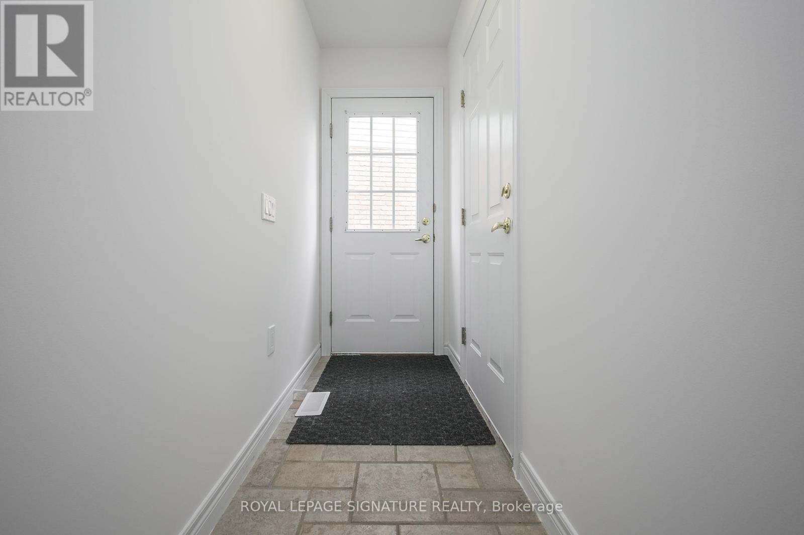 Bsmt - 11 Eric Burke Court, Hamilton, Ontario  L9A 5J9 - Photo 10 - X12429232
