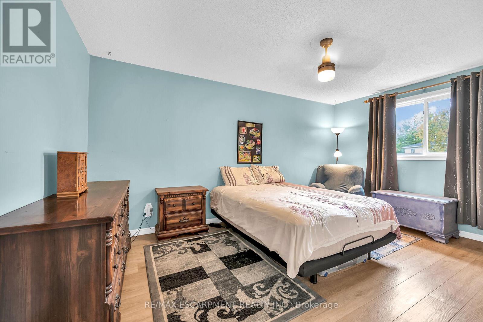 16 Caledon Court, Haldimand, Ontario  N3W 2L5 - Photo 21 - X12429233